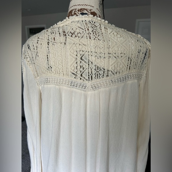 American Eagle cream colored crocheted boho fashion top sizes at XXS - Picture 4 of 11